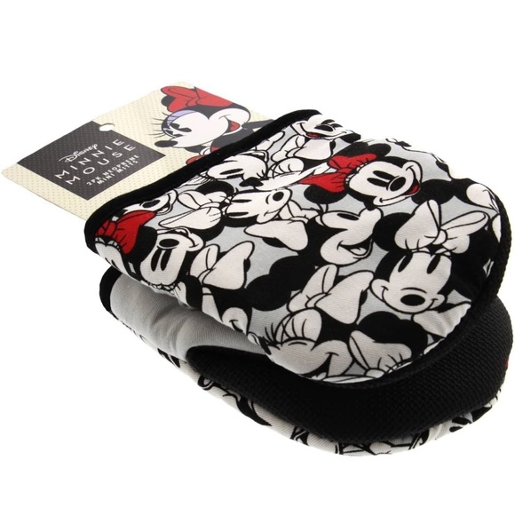 Best Brands: Disney Kitchen Cotton Mini Oven Mitts- Set of 2 Minnie Mouse NWT - Picture 6 of 7
